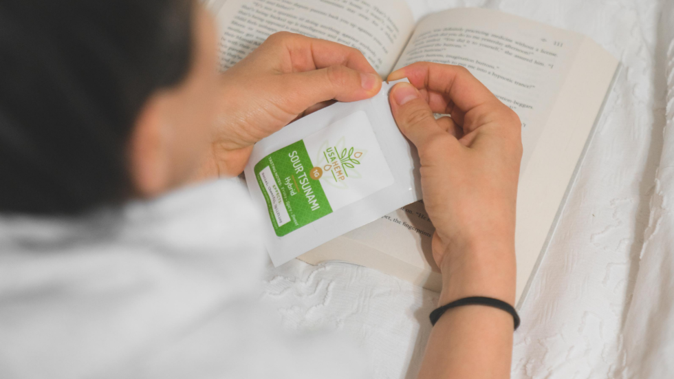 How To Stick To New Years Resolutions With CBD